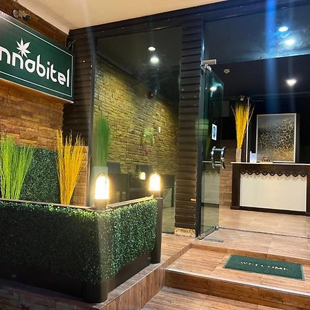 Cannabitel Haad Rin Exteriör bild