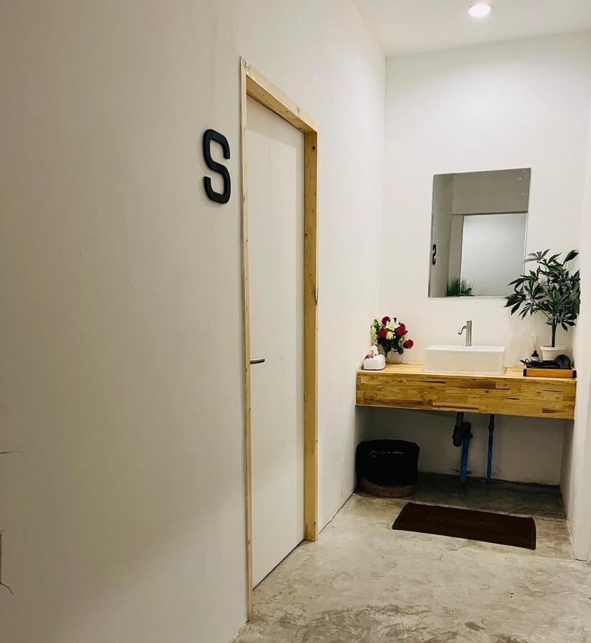 Cannabitel Haad Rin Exteriör bild